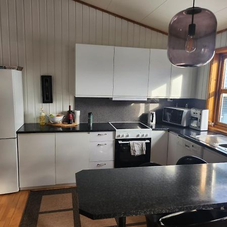 Apartment By The Lakeside Тромсьо Екстериор снимка