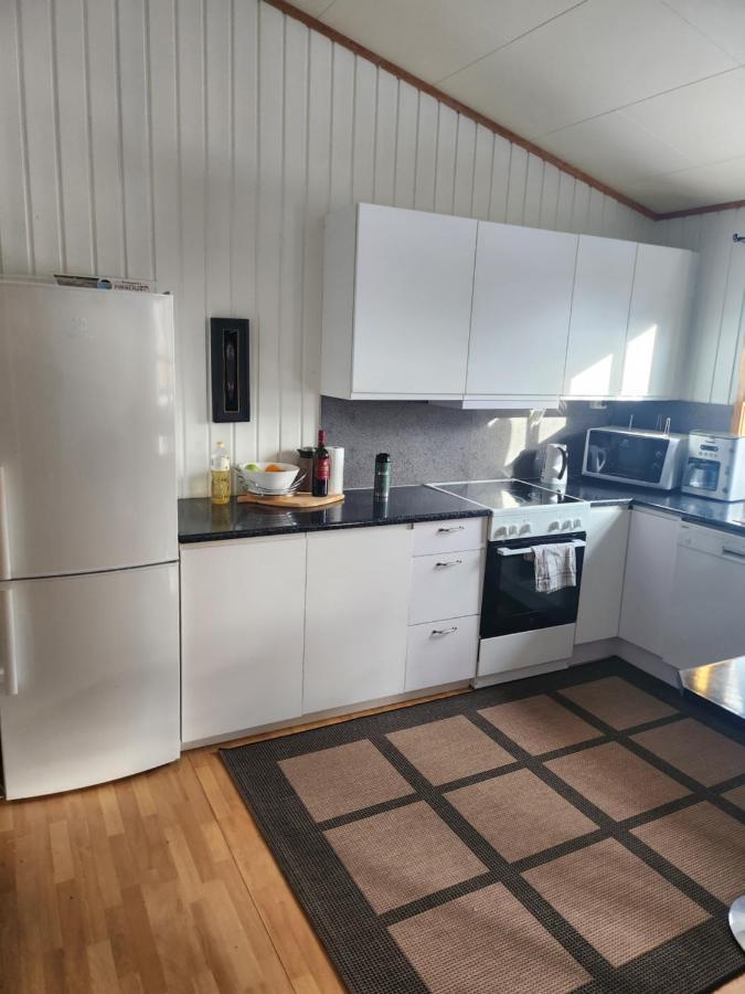 Apartment By The Lakeside Тромсьо Екстериор снимка